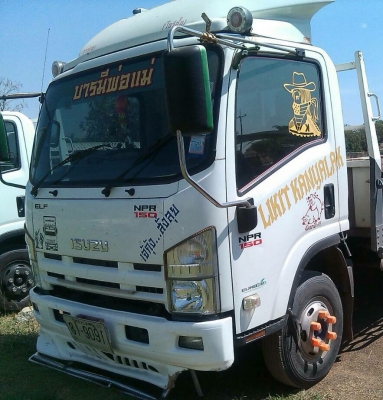 หกล้อ อีซูซุ NPR150แรง ปี54สภาพดีพน้อมใช้ ยาว5มทะเบียนพร้อมโอน