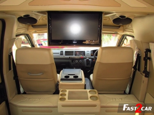 ขายด่วนๆ. รถตู้TOYOTA COMMUTER. ตู้ D4D  2500  CC   MT 2012  วีไอพี เต็มๆ. ราคา 892,000 บาทค่ะ. โทร 0922726669 ตันหยงค่ะ