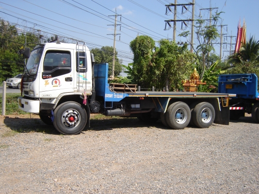 ขายพื้นเรียบ แม่+ลูก ISUZU DECA 270 แรง ราคา 1650000 บาท จัดไฟแนนท์ได้ 1300000 บาท โทร 0843376760