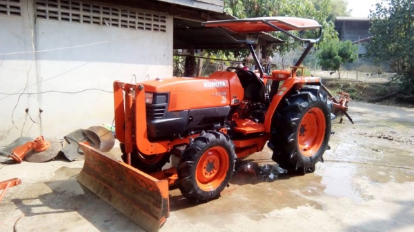 4508 สภาพดีมากยางใหม่4เส้นไม่มีจุดรั่วซึม ถ่ายของเลวเปลียนกรองทุกจุดอุปกรณ  เอาไปไม่ต้องซ่อมใช้งานได้เลยเอาคันนี้ไปไม่ผิดหวังครับ