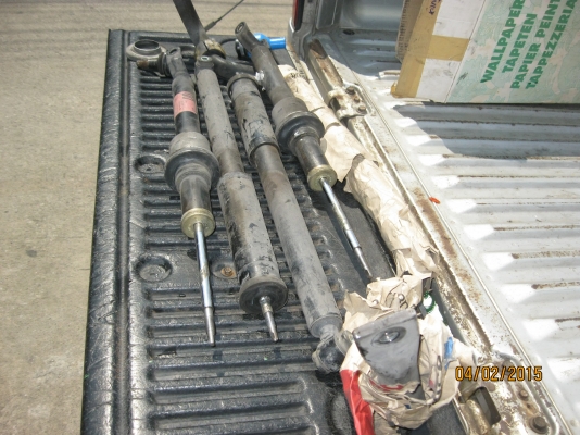 ฃาย โช๊คอัพ mercedes benz a 211 320 00 13 พร้อมกันโคลง