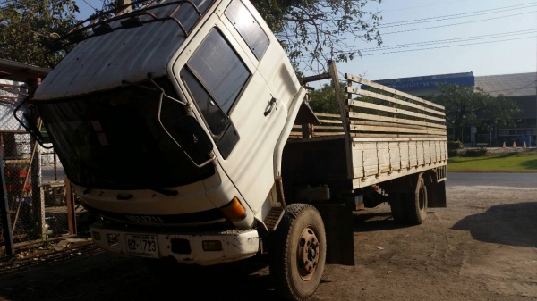 Isuzu ร็อคกี้ เครื่อง 6BD 165 กะบะยาว 6.50 เมตร กระจกไฟฟ้าเครื่องดี คันชีสวย ภาษีไม่ขาดเอกสารพร้อมโอน