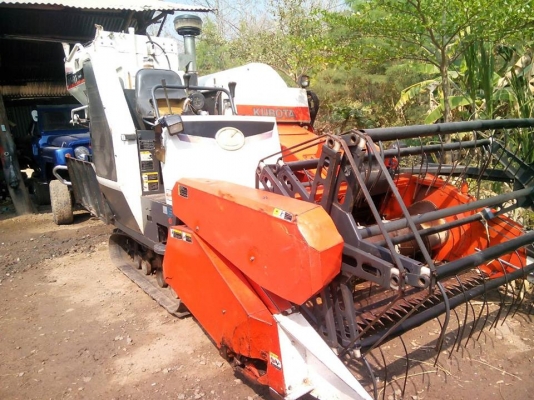 ขายรถเกี่ยวข้าว KUBOTA DC60 สภาพสวยพร้อมใช้งาน เครื่องดี ช่วงล่างแน่น ทำงานเร็ว สนใจโทร 090-8588220คุณนะ 093-3258446คุณบิวตี้ ID:narong498 หรือ www.truck.in.th/498 หรือfb:ณรงค์ ซื้อขายรถมือสอง (เว็บไซต์ส่วนตัว)