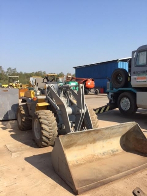 เครื่องจักรกลหนักมือสองสภาพดี