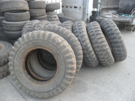 ยาง 11.00 - 20 ลายทหาร สวยๆ ราคา เส้นละ 1650 บาท