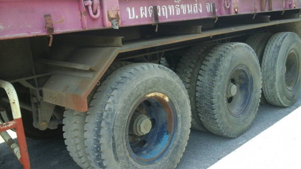 หางพื้นเรียบ3เพลาแท้ๆปี51-55. มี10หาง สวยๆยาง70-80\%. เล่มพร้อม