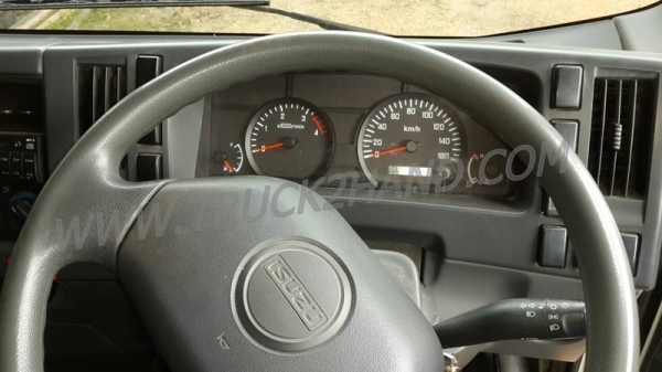 รถบรรทุก 6 ล้อดัมพ์ ISUZU NQR 175 แรงม้า ปีจดทะเบียน 2555 รถบรรทุก 6 ล้อดัมพ์ ISUZU NQR 175 แรงม้า ปีจดทะเบียน 2555