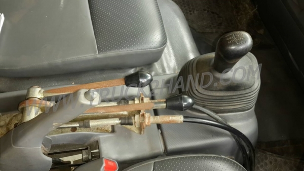 รถบรรทุก 6 ล้อดัมพ์ ISUZU NQR 175 แรงม้า ปีจดทะเบียน 2555 รถบรรทุก 6 ล้อดัมพ์ ISUZU NQR 175 แรงม้า ปีจดทะเบียน 2555