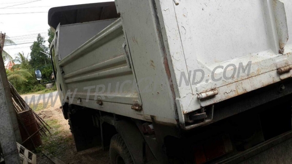 รถบรรทุก 6 ล้อดัมพ์ ISUZU NQR 175 แรงม้า ปีจดทะเบียน 2555 รถบรรทุก 6 ล้อดัมพ์ ISUZU NQR 175 แรงม้า ปีจดทะเบียน 2555