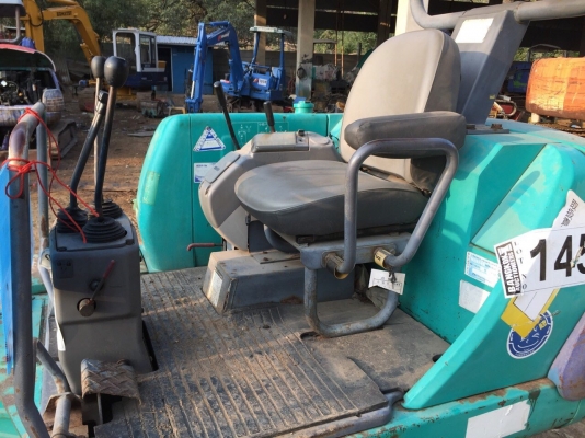 ขายรถแบ็คโฮ KOMATSU  PC20-7 รถเก่านอกจาก JAPAN  รถ 2500 ชั่วโมง มีเอกสารแจ้งจำหน่าย