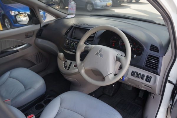 MITSUBISHI SPACE WAGON ปี 2005 ขายรถสวย ติดแก็ส LPG หัวฉีด ARIABG คู่ หน้า เบรคระบบ ABS ล้อ MAX แต่ง มีจอกับเครื่องเสียง1ชุด เบาะหนังสภาพดี เครื่องวิ่งดีมาก แอร์เย็น ช่วงล่างดี กระจกไฟฟ้า มีสปอรต์ไลท สีสวย ภายในสวย รถพร้อมใช้งาน จัดไฟแนนได้ ฟรีดาวน์