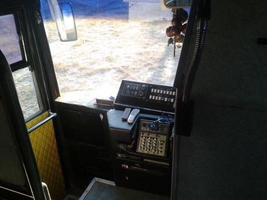 รถบัส ยี่ห้อ ISUZU 275 แรงม้า รถบัส ยี่ห้อ ISUZU 275 แรงม้า