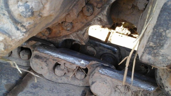 KOMUTSU PC 200 KOMUTSU PC 200