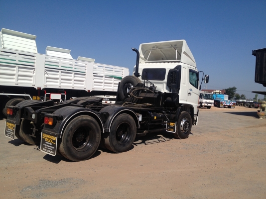 ขายหัวลาก MEGA P11C 320 แรงปี 49 รถห้างเกียร์เดิมเครื่องเดิม รถพร้อมใช้ สภาพสวย ขายพร้อมทะเบียน มี 2 คันสวยๆเลยค่ะ