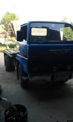 ขายรถบรรทุก 4 ล้อใหญ่พี้นเรียบ TOYOTA 88 แรงม้า ทะเบียนพร้อม ราคา 95000