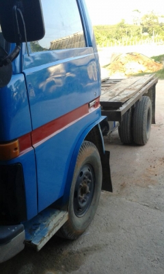 ขายรถบรรทุก 4 ล้อใหญ่พี้นเรียบ TOYOTA 88 แรงม้า ทะเบียนพร้อม ราคา 95000
