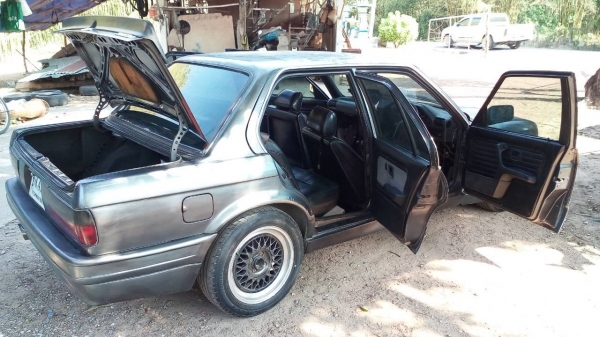 ขายด่วน bmw 318i ราคา 50000 ขายด่วน bmw 318i ราคา 50000