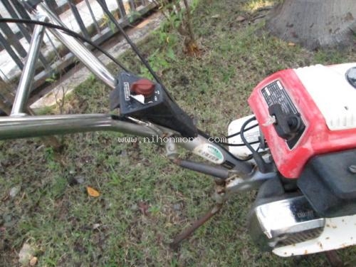 เครื่องพรวนดิน   HONDA   F200     รหัสสินค้า : 14001575 หรือเพิ่มเติมไดที่ www.nihonmono.com