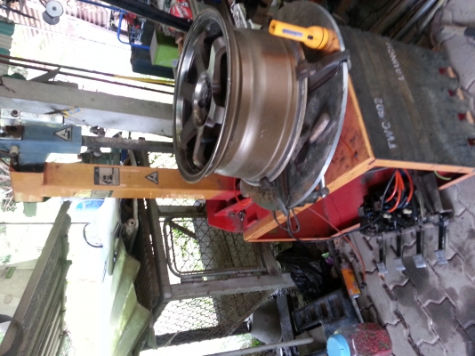 เครื่องถอดยาง lunch ล็อกลม