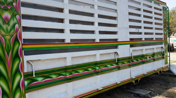 ขายกระบะคอกเกษตร ถอดจากHino FL 1j ขายกระบะคอกเกษตร ถอดจากHino FL 1j