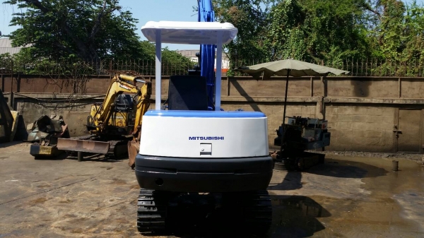 ขาย รถขุด MITSUBISHI รุ่น MM35 มือถือ/LINE ID :0818753444