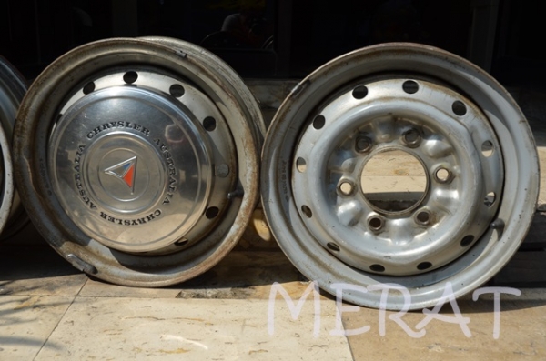 ขายล้อกระบะ 6 รู พร้อมฝาครอบ 3,500.-