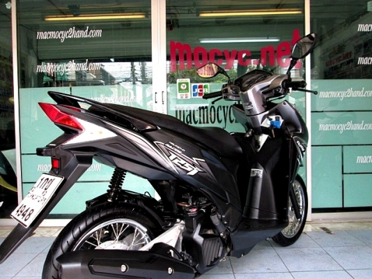 CLICK 125 i รุ่น racing ระบบ combibrake สีดำด้าน รถเดือน เมษายน ปี56 ไมล์ 5 พันโล ของแถม 2 รายการ 34900