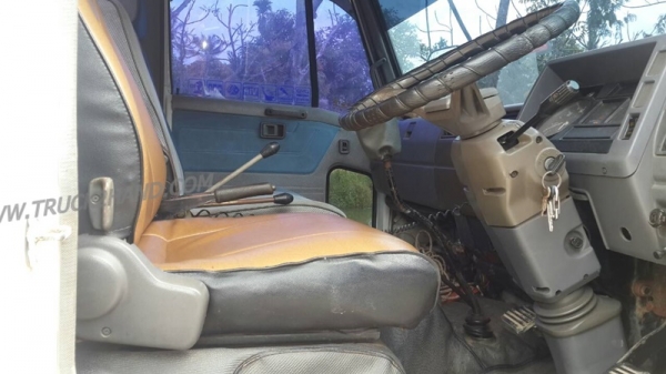 รถบรรทุกดัมพ์  HINO   150  แรงม้า   ปีจดทะเบียน 2541