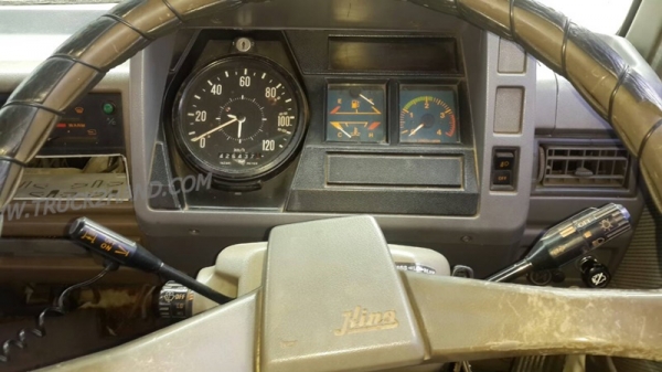 รถบรรทุกดัมพ์  HINO   150  แรงม้า   ปีจดทะเบียน 2541