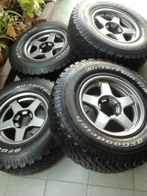 Max + BF All 265/75/16 ปี12 สภาพดี พร้อมใช้งาน 1ชุด Max + BF All 265/75/16 ปี12 สภาพดี พร้อมใช้งาน 1ชุด