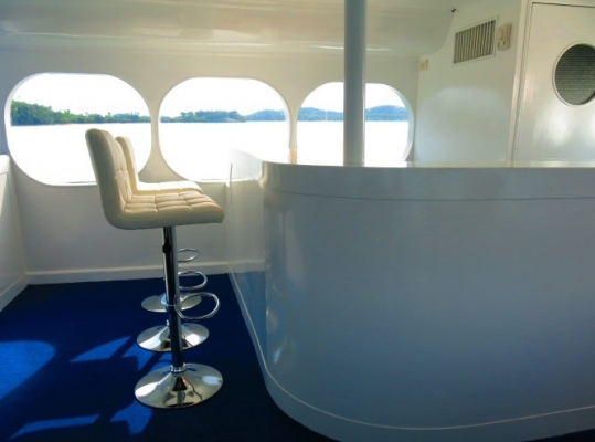 เปิดประมูลเรือสำราญ