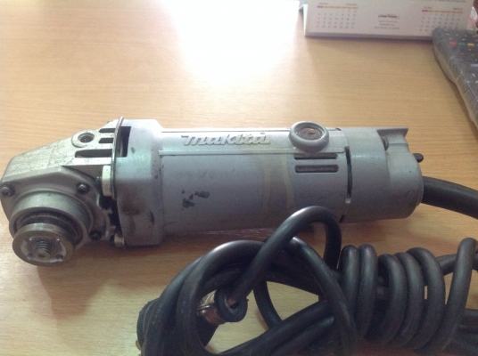 ขายหินเจีย makita รุ่น9500 NB