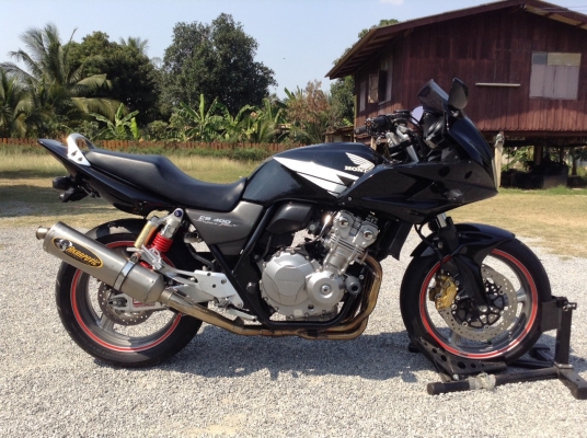 ธารนนทบุรี/// ขาย Honda Cb 400 V-tech4 Revo bold'or ปี 2008 หัวฉีด PGM-Fi กุญแจชิป รถสภาพสวย  เครื่องเงียบ พร้อมของแต่ง