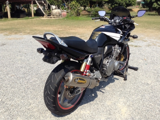 ธารนนทบุรี/// ขาย Honda Cb 400 V-tech4 Revo bold'or ปี 2008 หัวฉีด PGM-Fi กุญแจชิป รถสภาพสวย  เครื่องเงียบ พร้อมของแต่ง