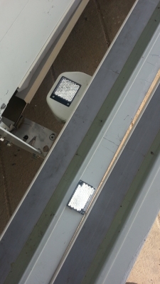 ขายปั๊มลมสกรู Kobelco 30 แรงม้าพร้อมแอร์ดายเออร์120,000 บาท , ชิลเลอร์แอร์ 3 ตัน30,000 บาท,ประตูอัตโนมัติ 2 บานๆละ30,000 บาท