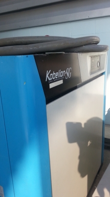 ขายปั๊มลมสกรู Kobelco 30 แรงม้าพร้อมแอร์ดายเออร์120,000 บาท , ชิลเลอร์แอร์ 3 ตัน30,000 บาท,ประตูอัตโนมัติ 2 บานๆละ30,000 บาท