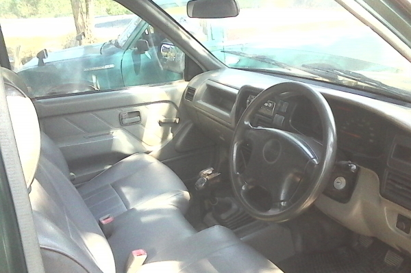 ดราก้อน หัวเดี่ยว ปี 99 เครื่อง 2500 เทอโบว์ ดราก้อน หัวเดี่ยว ปี 99 เครื่อง 2500 เทอโบว์