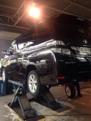 ขายยางYOKOHAMA ขอบ 215/60 R17 ราคาถูก