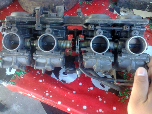 ขาย คาบูCBR400 กับ มอเตอร์ไดร์สตาร์ ซื้อมาไม่ได้ใช้เพื่อใครหาของอยู่ แยกขายด้วยคับ