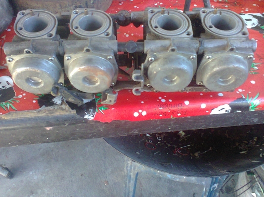 ขาย คาบูCBR400 กับ มอเตอร์ไดร์สตาร์ ซื้อมาไม่ได้ใช้เพื่อใครหาของอยู่ แยกขายด้วยคับ