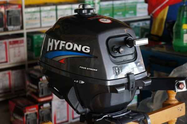 ขายเครื่อง outboard สองจังหวะ 2.5hp.เหลือ5ตัวสุดท้ายขายเหมาตัวละ6500ครับ ขายเครื่อง outboard สองจังหวะ 2.5hp.เหลือ5ตัวสุดท้ายขายเหมาตัวละ6500ครับ