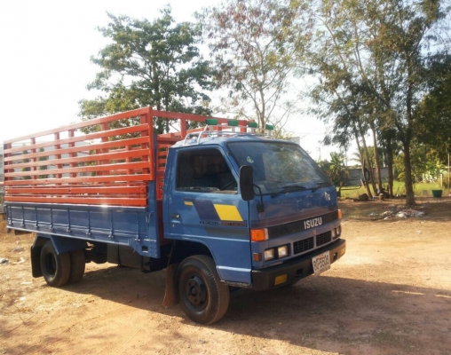 ขายด่วน รถหกล้อ ISUZU NPR สภาพดีพร้อมใช้