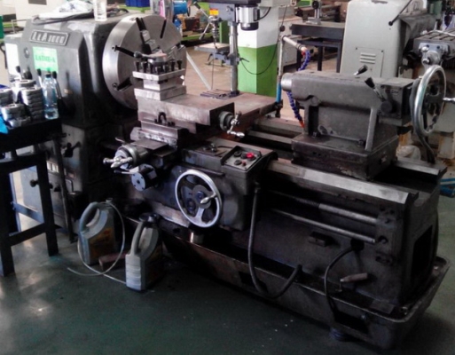 ขายมิลลิ่ง ใต้หวัน 2 ตัว M4 ออโต้ 2 แกน มีลิเนี่ย เครื่องยังใหม่ สภาพดี สวย เงียบดี ต่อรองได้จ้า