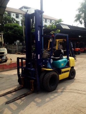 -:-*&bull;*ข า ย ร ถ ย ก เ ก่ า น อ ก*&bull;*-:-KOMATSU FD25-12 เครื่องดีเซล เสาสูง4.5เมตร วาคว่ำหงาย สนใจติดต่อ083-062-0223 ปอนด์