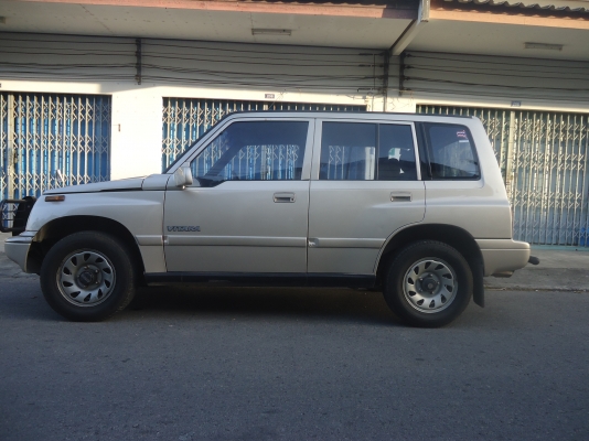 ขาย vitara 5 door auto ปี 1996 230,000 บาท ขาย vitara 5 door auto ปี 1996 230,000 บาท