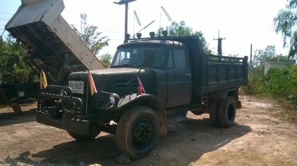 ขาย 6 ล้อดั้มหัวยาว ISUZU สภาพสวยสุดคลาสสิคน่าสะสม มีวินหน้าด้วย คัสซีสวยจัดตลอดเส้น เครื่อง DA120 ดั้มสวย ทะเบียนเต็มพร้อมโอน ราคาต่อรองได้ครับ