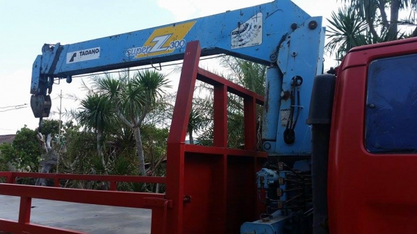 ขายหกล้อเครนอิซุซุ 175 เครน 3 ตัน5 ปอก เครื่องดี ครัชซีดี เครนสวย ราคาตามสภาพ พร้อมใช้