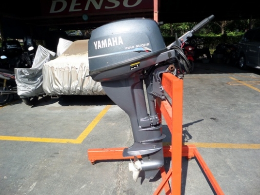เครื่องเรือYAMAHA 9.9 แรง 4 จังหวะ สภาพสวยพร้อมใช้