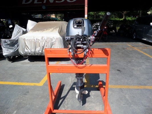 เครื่องเรือYAMAHA 9.9 แรง 4 จังหวะ สภาพสวยพร้อมใช้