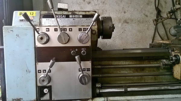 ขายถูกๆเครื่องกลึงนำเข้าจากญี่ปุ่น IKEGAI ED-18 ขนาด 6 ฟุต..4 เพลาเด้งครับ